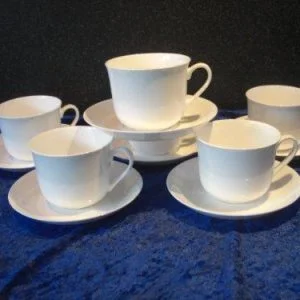 6 Fine Bone China Breakfast Cup & Saucers